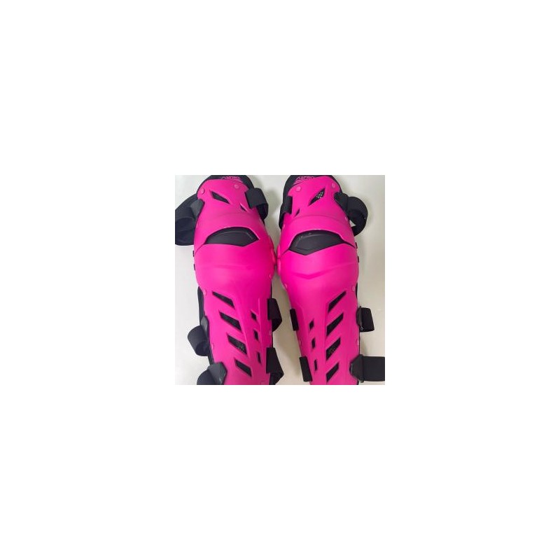 RODILLERAS ASTRO HELMETS COLOR ROSA CERTIFICADAS